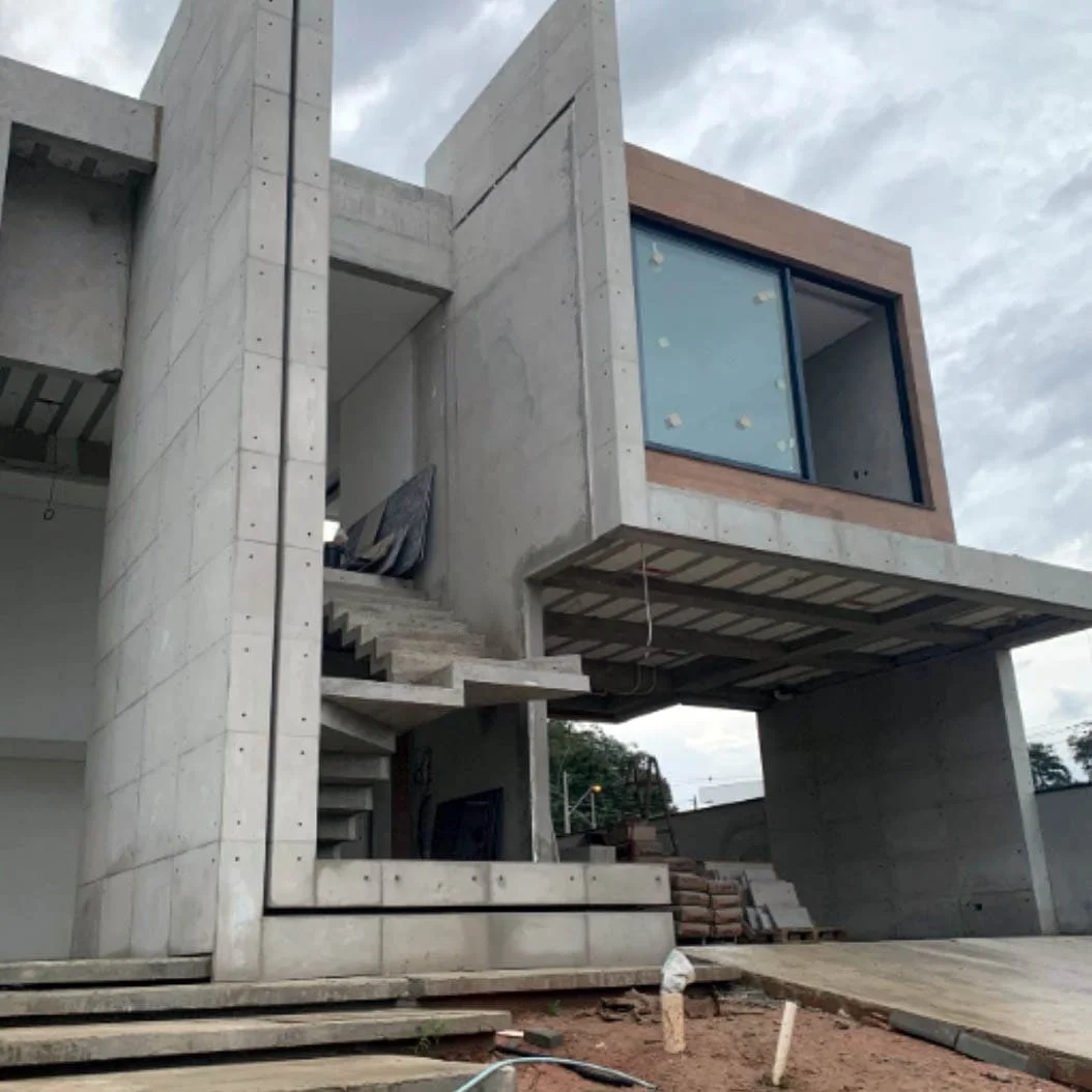 Escada revestida em concreto aparente - MB Revesti